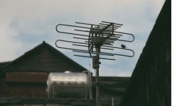 Живлення плати підсилювача антени для прийому Т2: три робочі варіанти